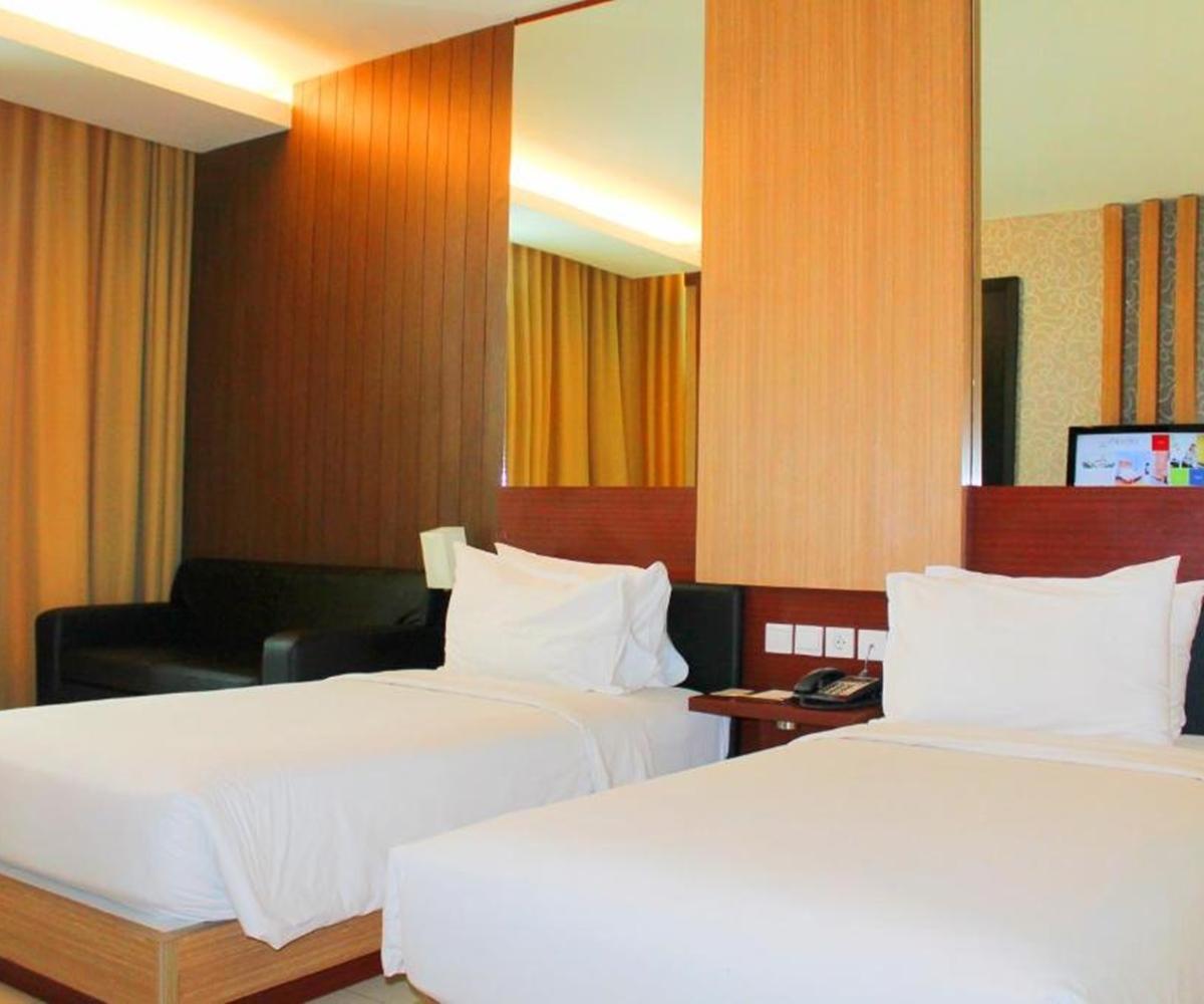 Hotel Santika Tasikmalaya Exterior photo