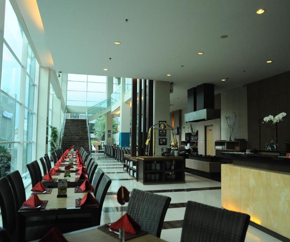 Hotel Santika Tasikmalaya Exterior photo
